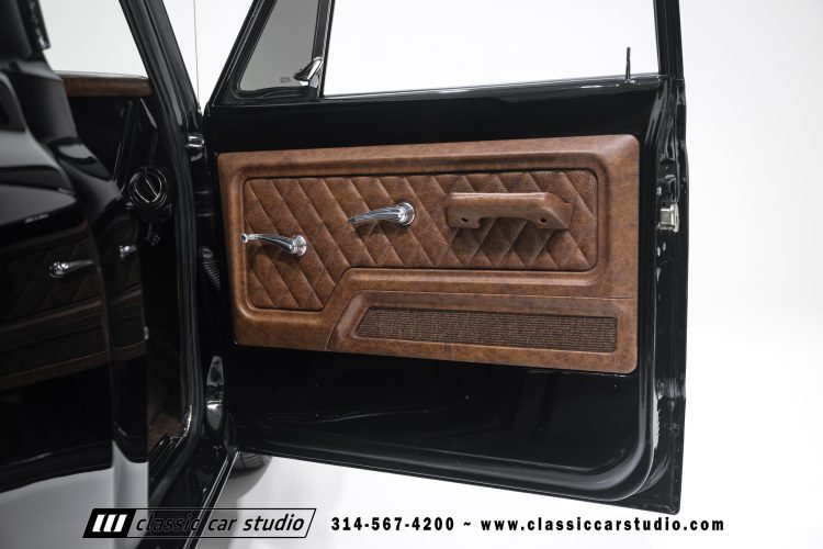 69_Chevrolet_C10_2290-128
