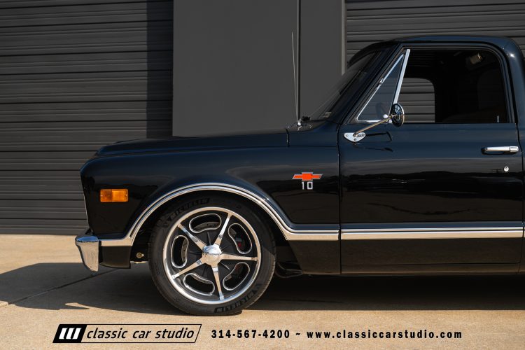 69_Chevrolet_C10_2290-175