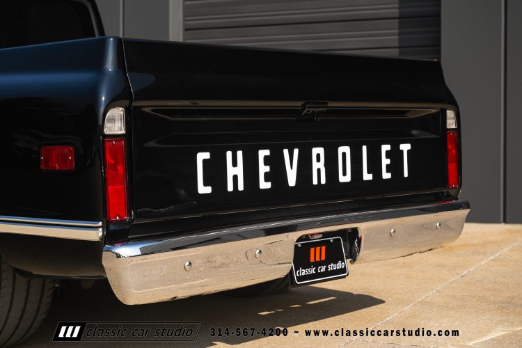 69_Chevrolet_C10_2290-187