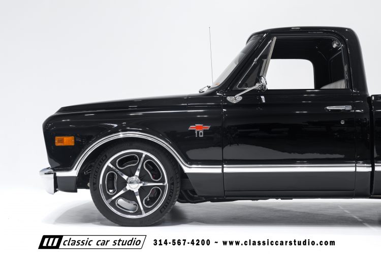 69_Chevrolet_C10_2290-19