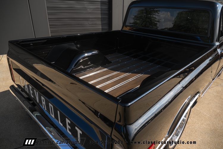 69_Chevrolet_C10_2290-192