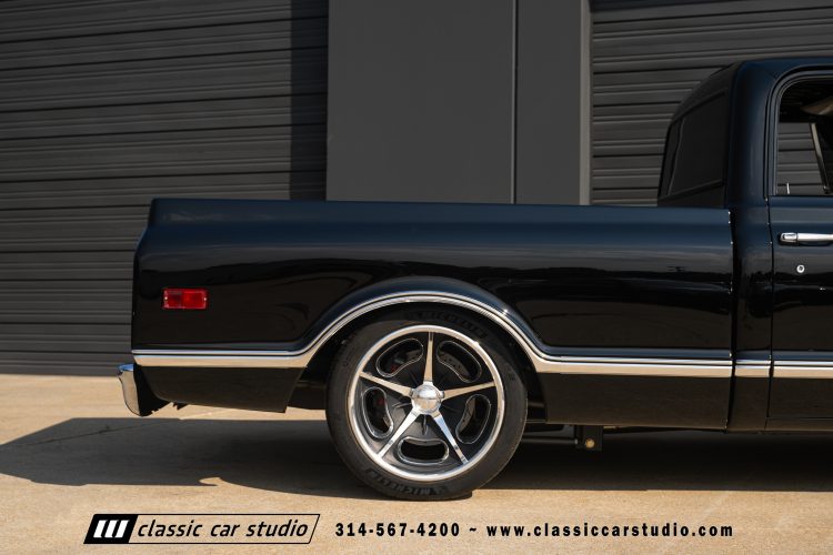 69_Chevrolet_C10_2290-194
