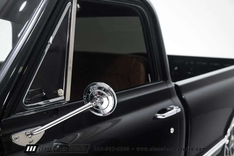 69_Chevrolet_C10_2290-24