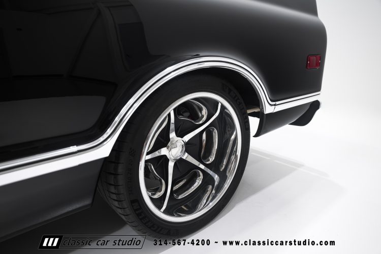 69_Chevrolet_C10_2290-33