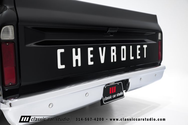 69_Chevrolet_C10_2290-45