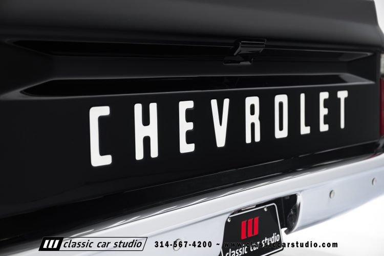 69_Chevrolet_C10_2290-47