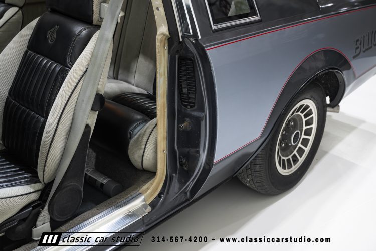82_Buick_Grand_National_2294-101