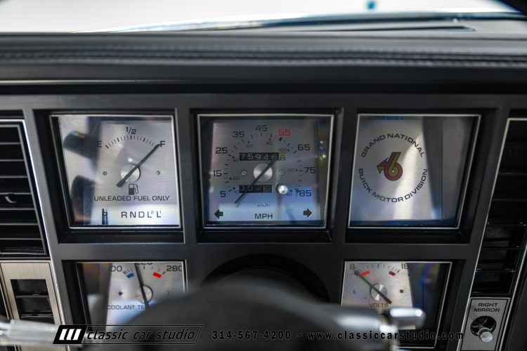 82_Buick_Grand_National_2294-114
