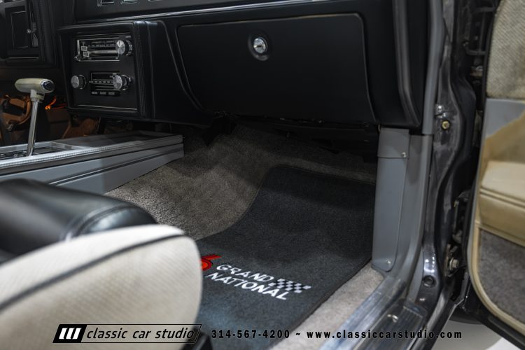 82_Buick_Grand_National_2294-127
