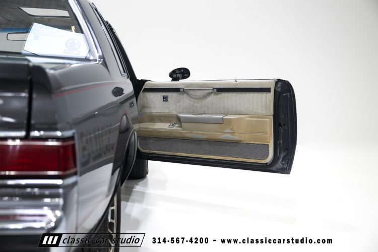 82_Buick_Grand_National_2294-134