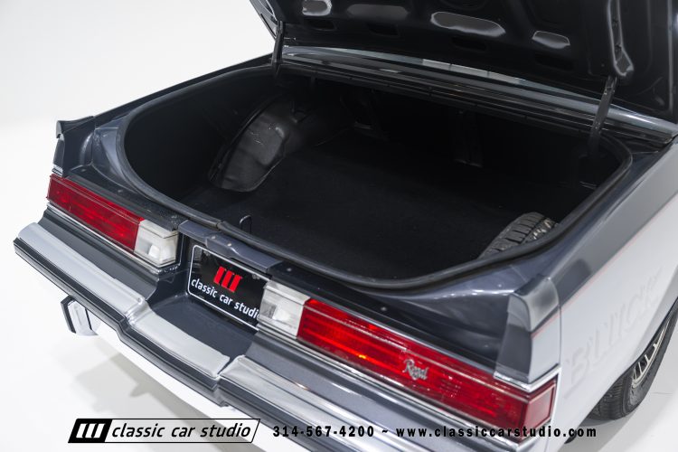82_Buick_Grand_National_2294-144