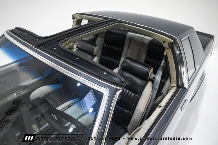 82_Buick_Grand_National_2294-31