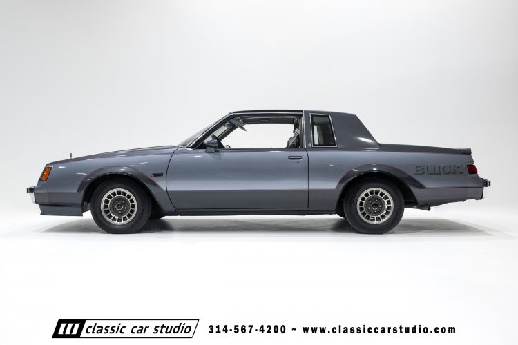 82_Buick_Grand_National_2294-40
