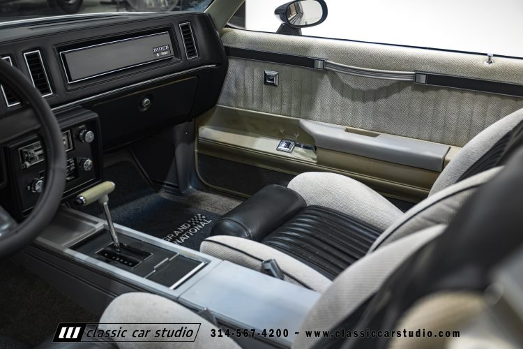 82_Buick_Grand_National_2294-43