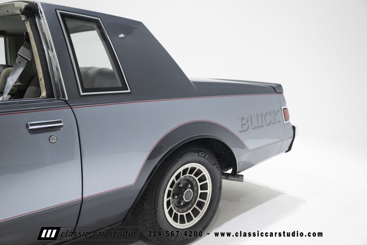 82_Buick_Grand_National_2294-44