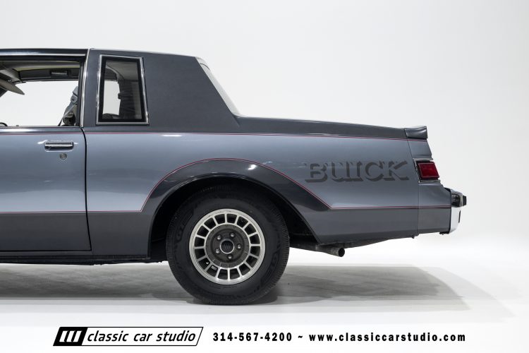 82_Buick_Grand_National_2294-47