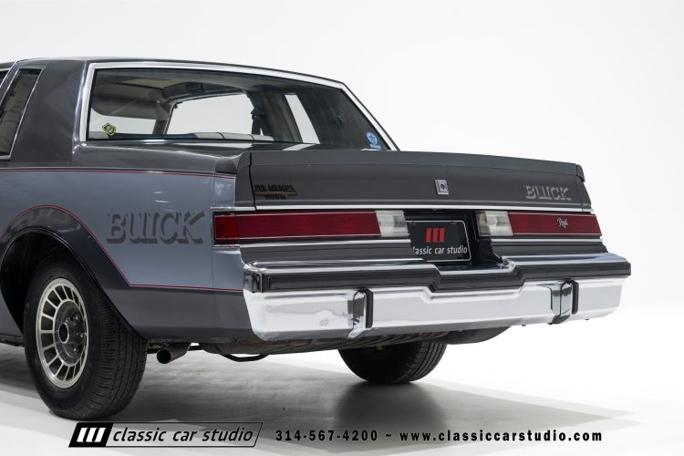 82_Buick_Grand_National_2294-52