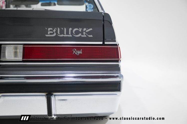 82_Buick_Grand_National_2294-61