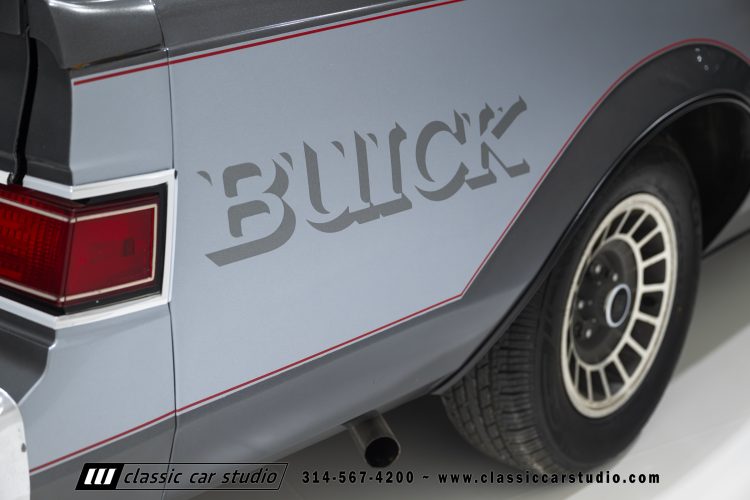 82_Buick_Grand_National_2294-69