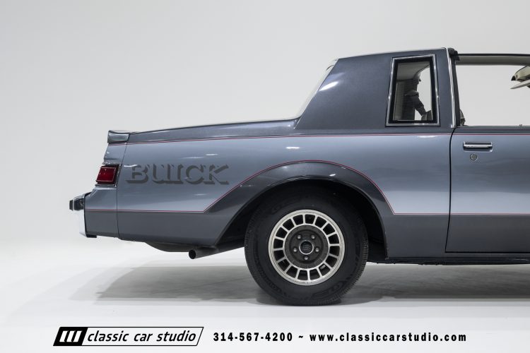 82_Buick_Grand_National_2294-70
