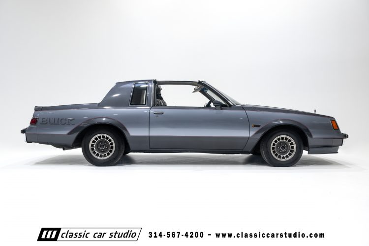 82_Buick_Grand_National_2294-77