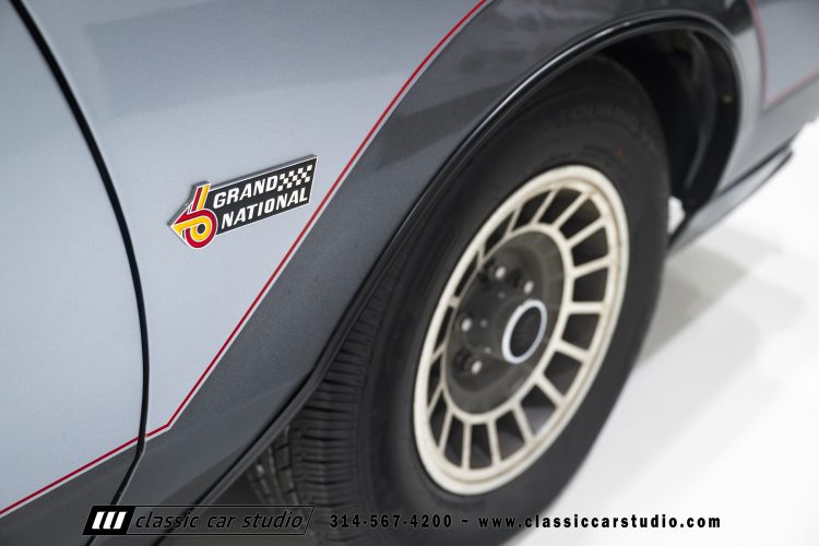 82_Buick_Grand_National_2294-80