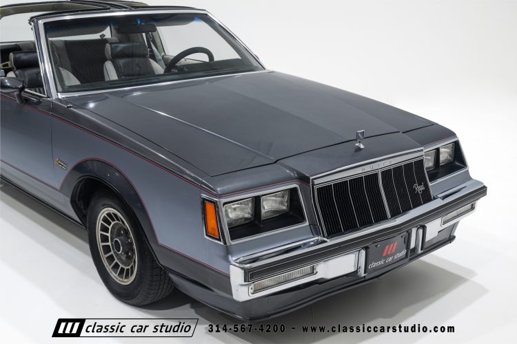 82_Buick_Grand_National_2294-87