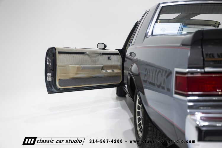 82_Buick_Grand_National_2294-97