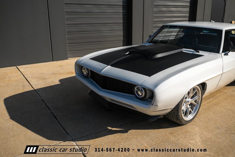 69_Chevrolet_Camaro_2297-164