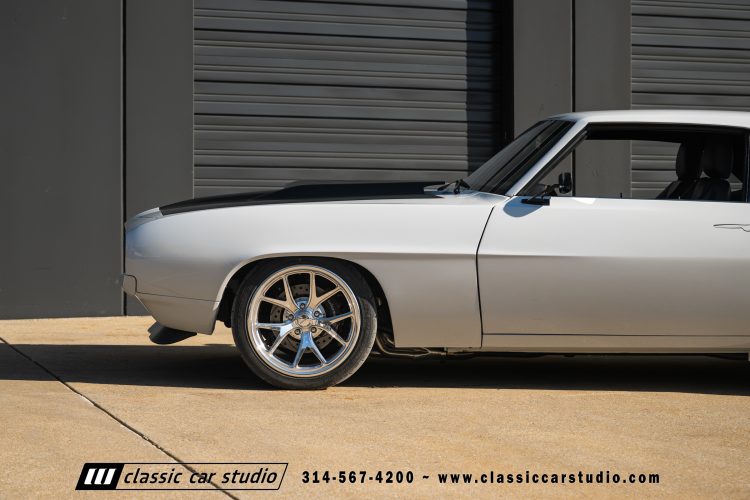 69_Chevrolet_Camaro_2297-166