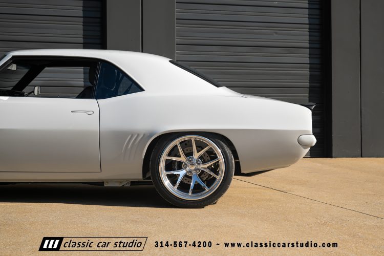 69_Chevrolet_Camaro_2297-168