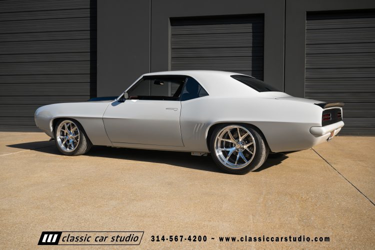 69_Chevrolet_Camaro_2297-169
