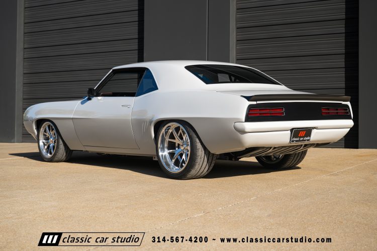 69_Chevrolet_Camaro_2297-170