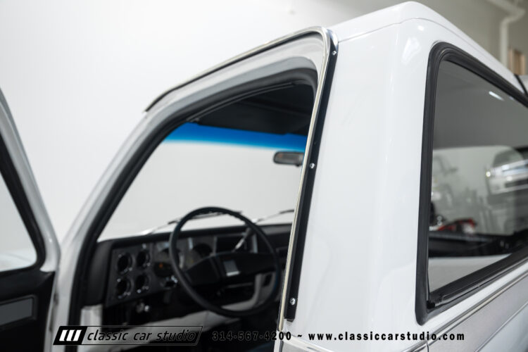 86_GMC_Sierra_K1500_2298-118