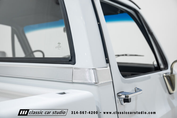 86_GMC_Sierra_K1500_2298-123