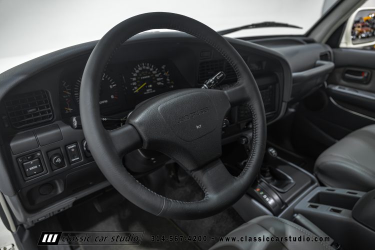 95_Toyota_Land_Cruiser_2299-100