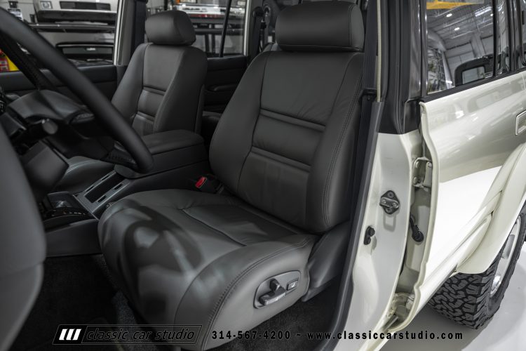 95_Toyota_Land_Cruiser_2299-120