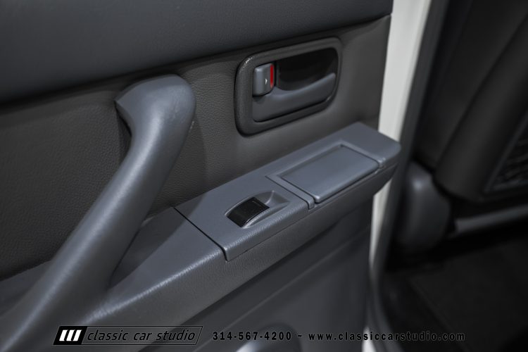 95_Toyota_Land_Cruiser_2299-124