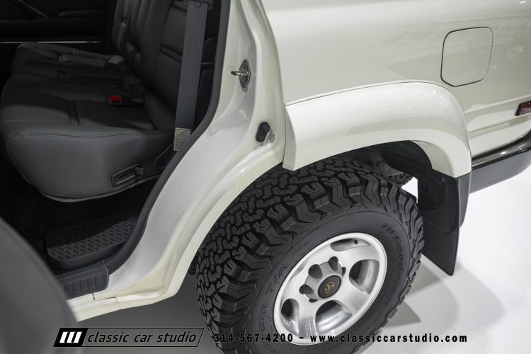 95_Toyota_Land_Cruiser_2299-129