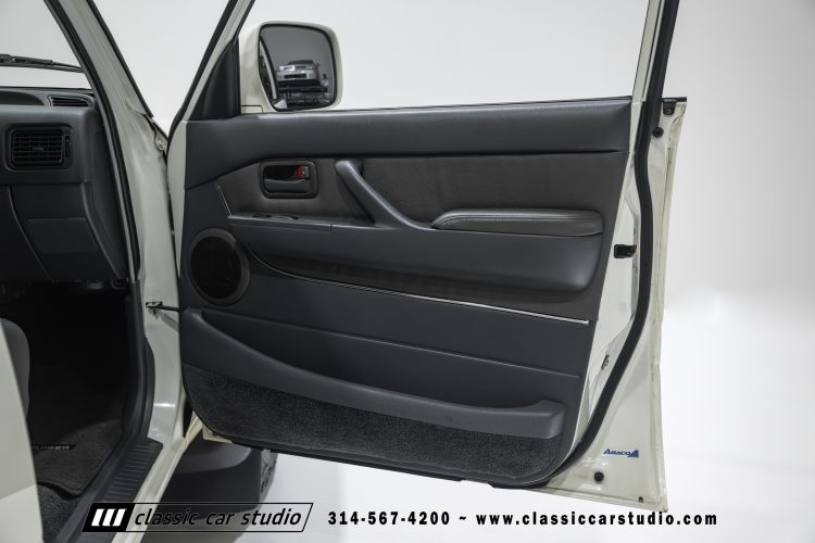 95_Toyota_Land_Cruiser_2299-147