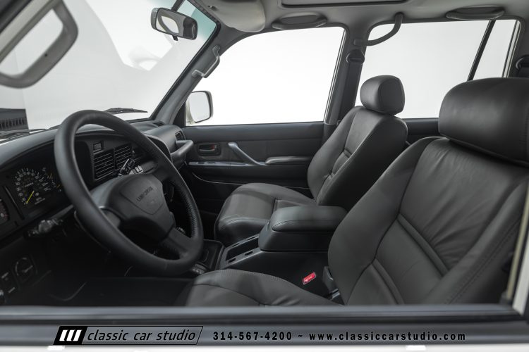 95_Toyota_Land_Cruiser_2299-32