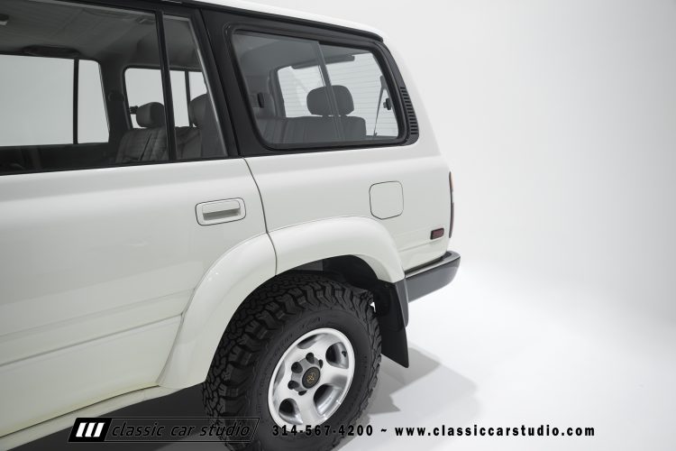 95_Toyota_Land_Cruiser_2299-36