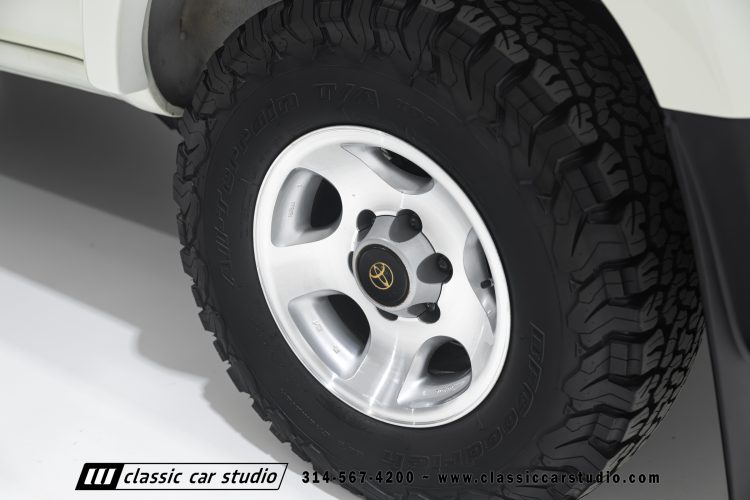 95_Toyota_Land_Cruiser_2299-43