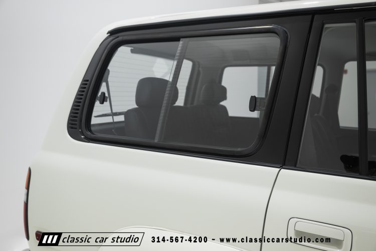 95_Toyota_Land_Cruiser_2299-68