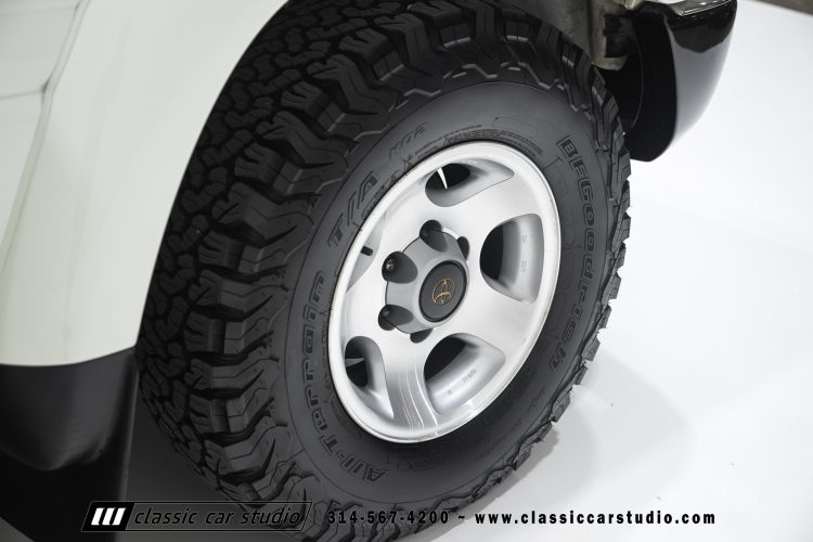 95_Toyota_Land_Cruiser_2299-80