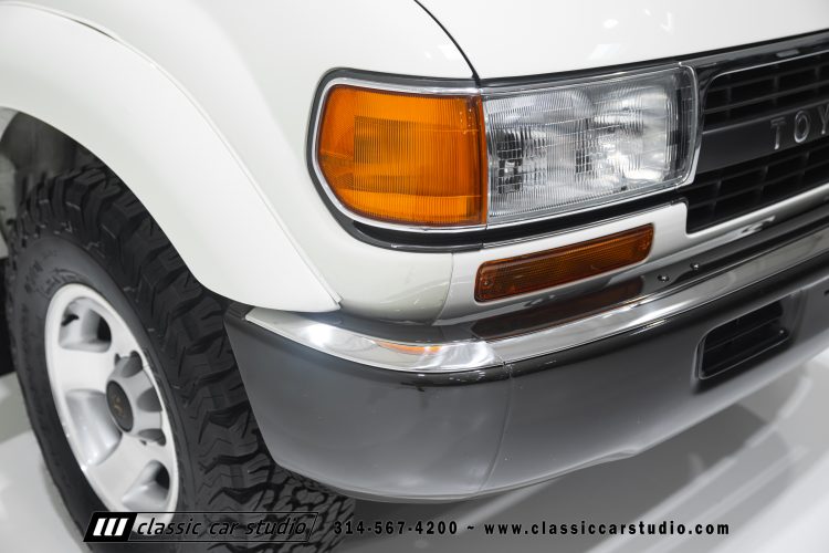 95_Toyota_Land_Cruiser_2299-89