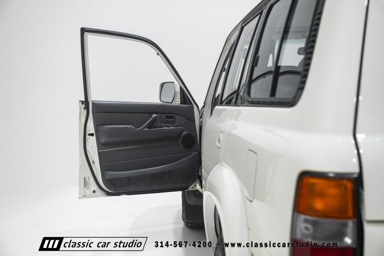 95_Toyota_Land_Cruiser_2299-94