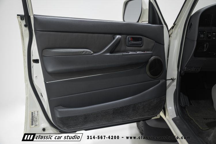 95_Toyota_Land_Cruiser_2299-95